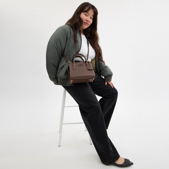 Andrea Carryall Bag - Picture 4 of 7